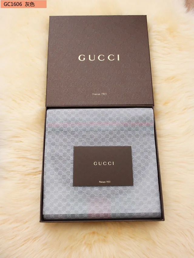 Шарфы Gucci 2588557