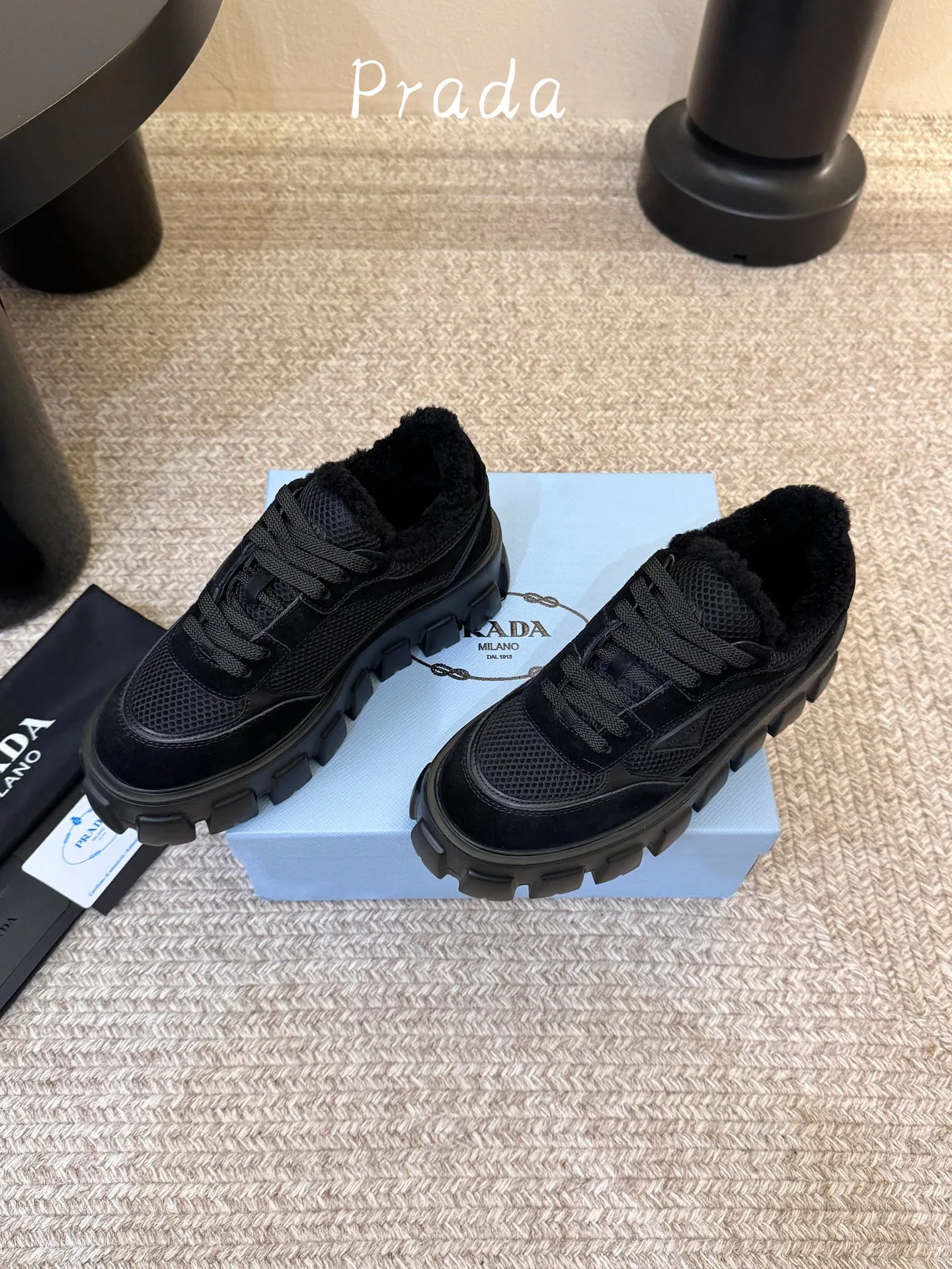 Кроссовки Женские Prada 19151186