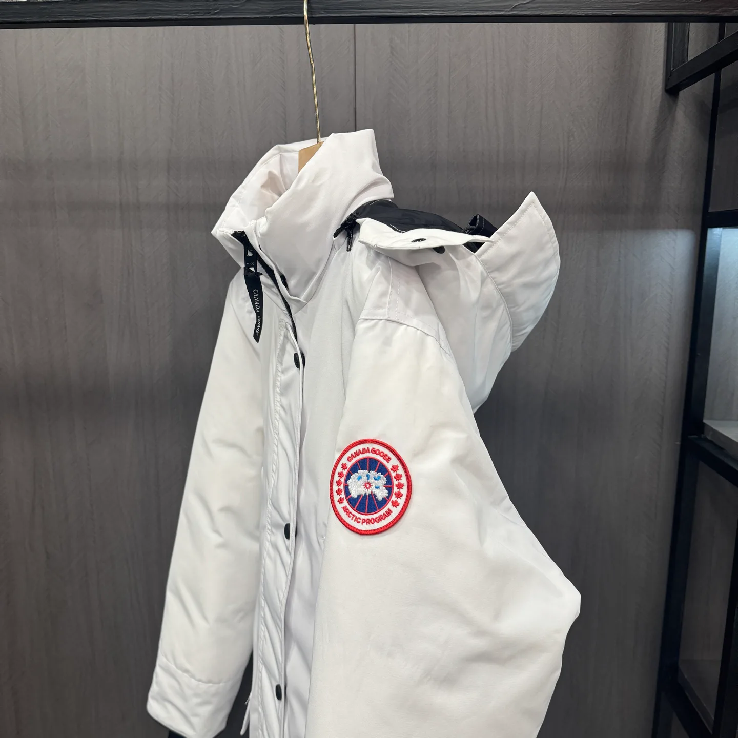 Куртки И Пуховики Женские Canada Goose 18845566