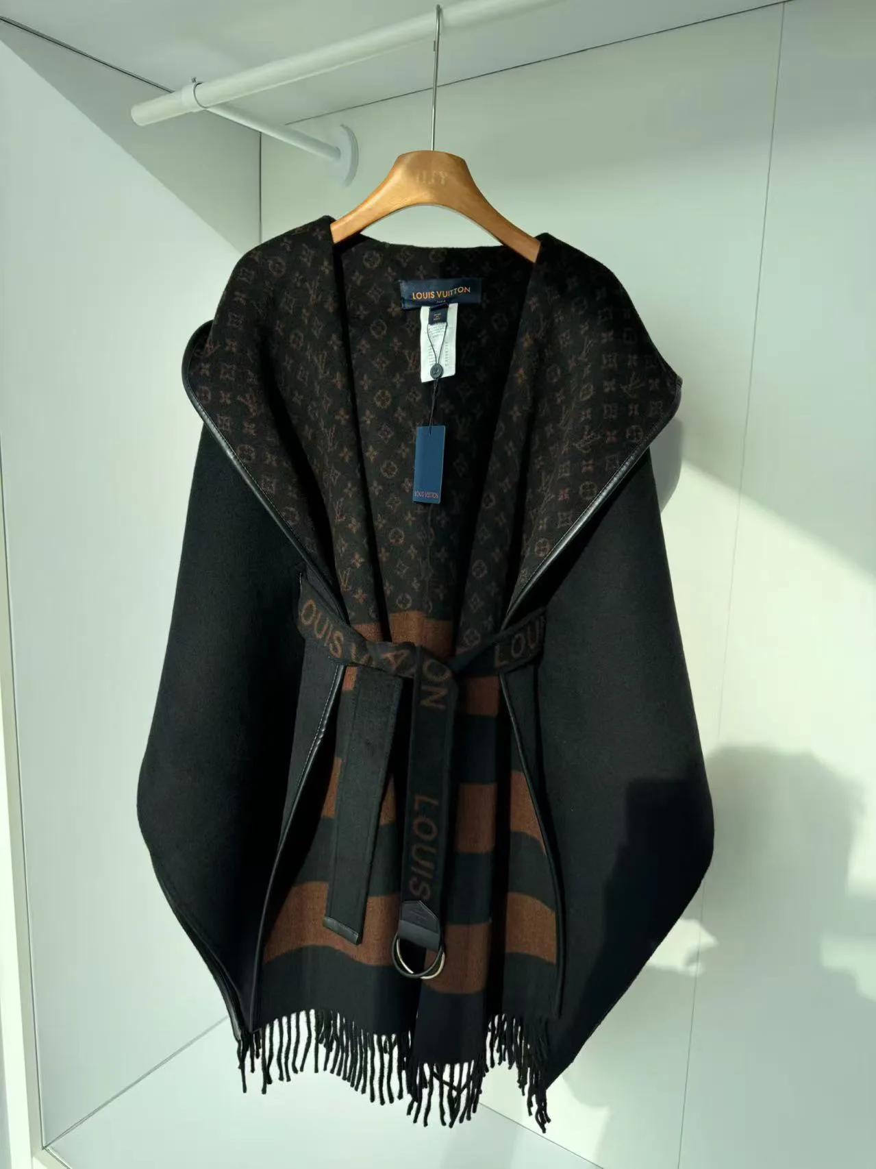 Пальто Женские Louis Vuitton 18527296