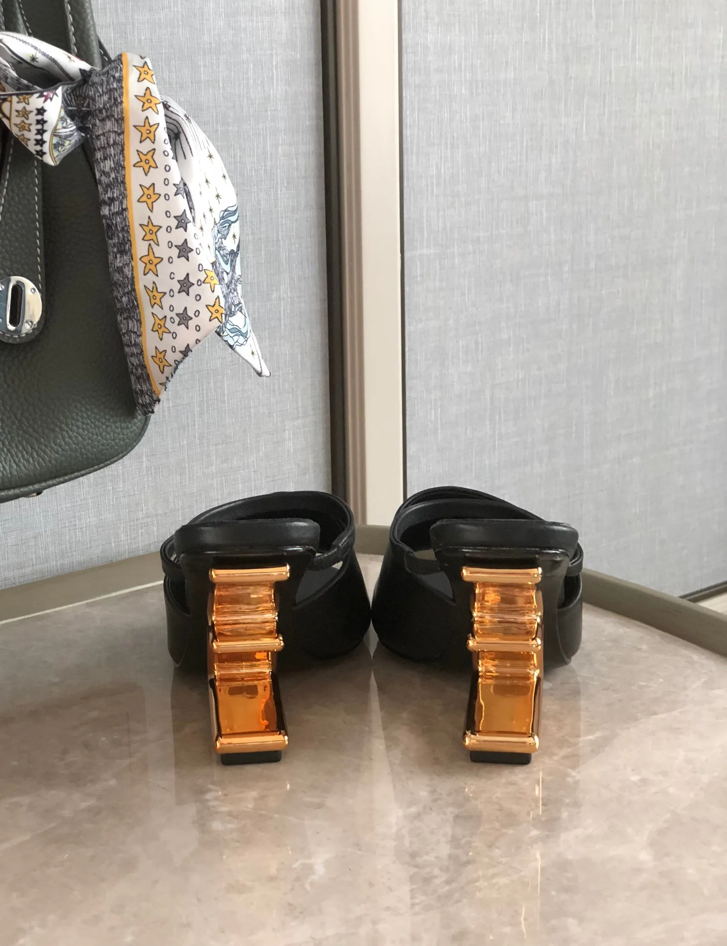 Босоножки Женские Fendi 10492