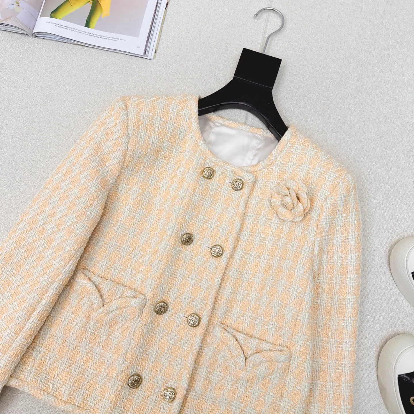 Куртки И Пуховики Женские Chanel 18116