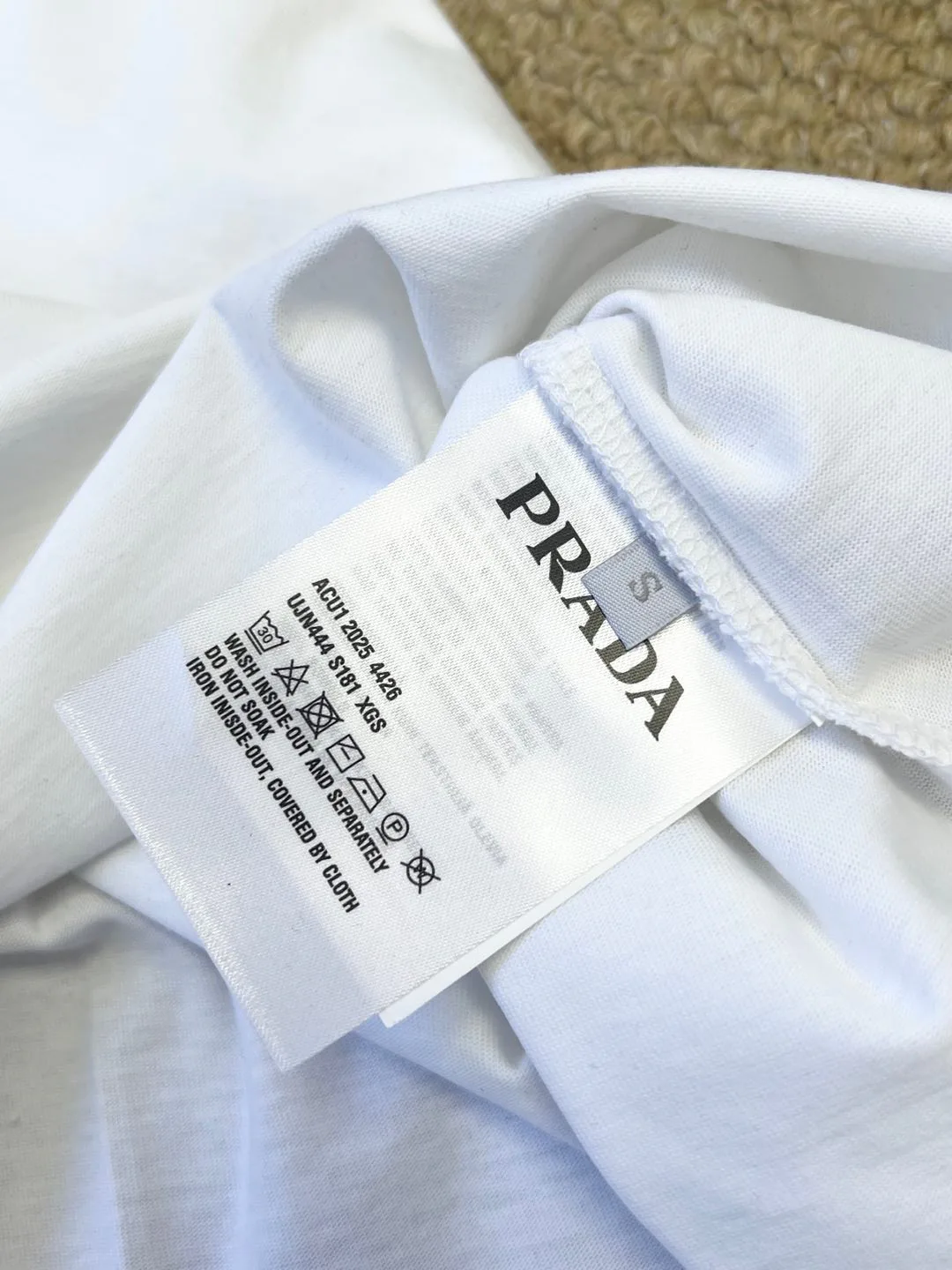 Футболки Женские Prada 11601872