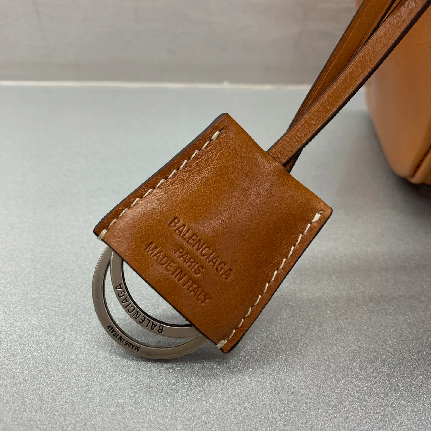 Классические Сумки Женские Balenciaga 17234035