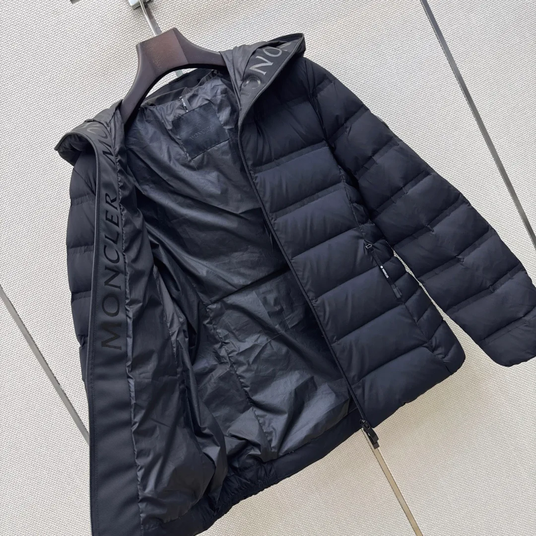 Куртки И Пуховики Женские Moncler 18501889