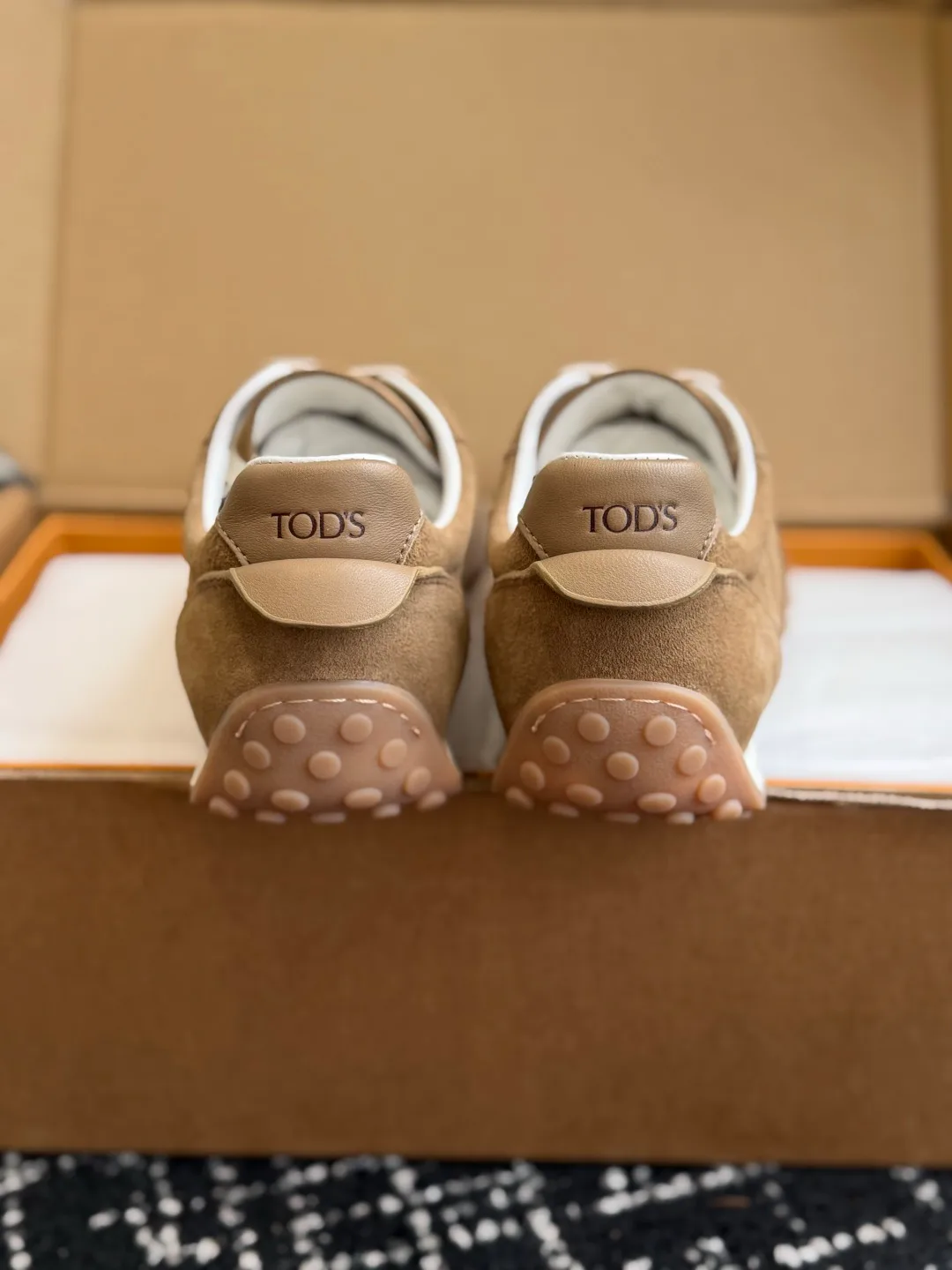 Кроссовки Женские Tod's 18409556