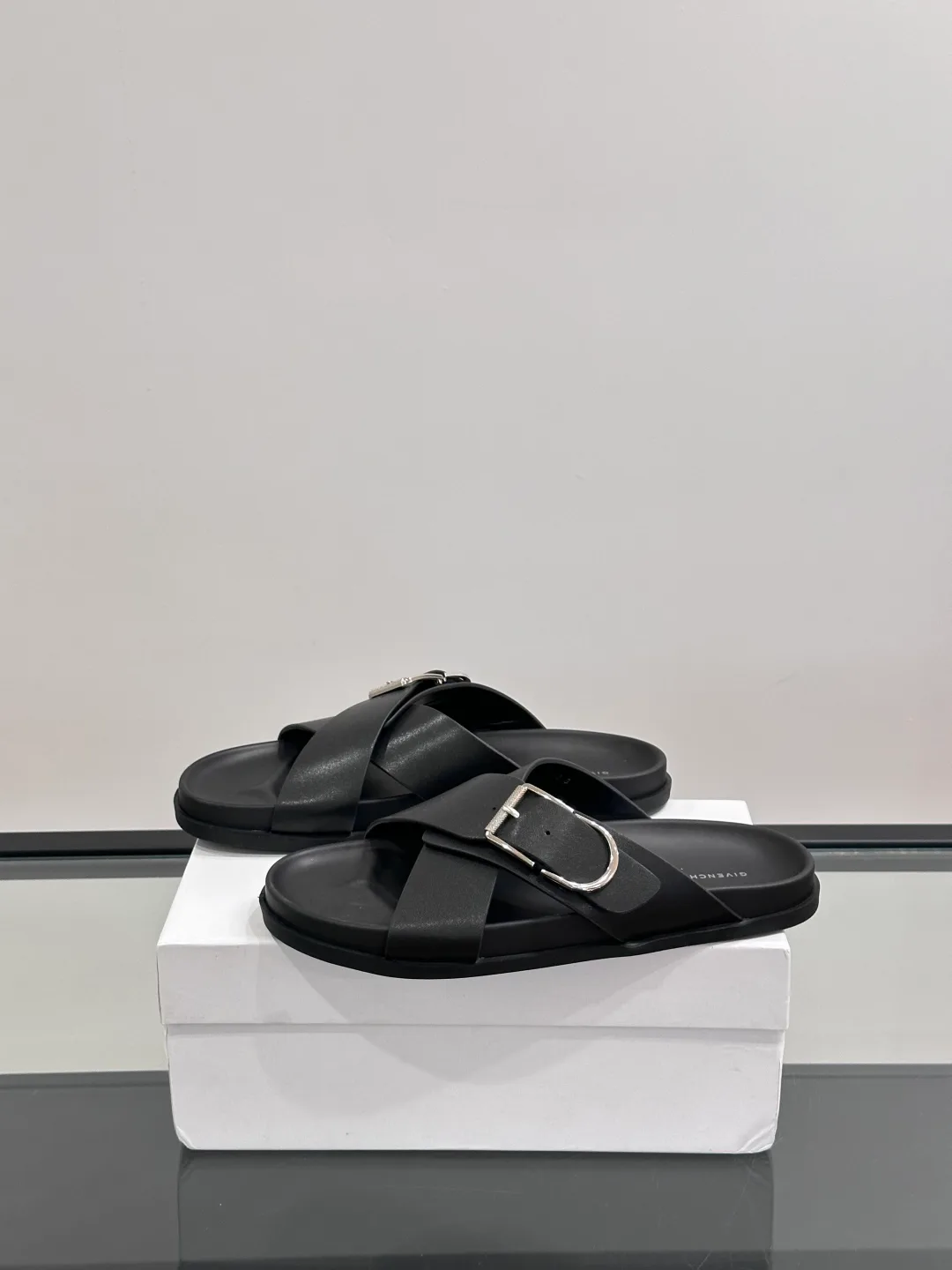 Шлепанцы Мужские Givenchy 36315