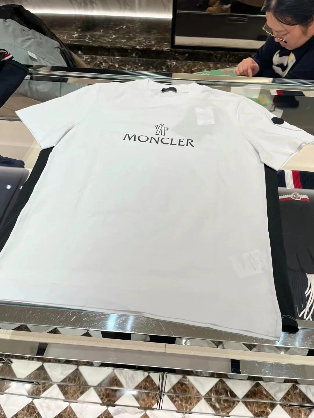 Футболки Мужские Moncler 5877540