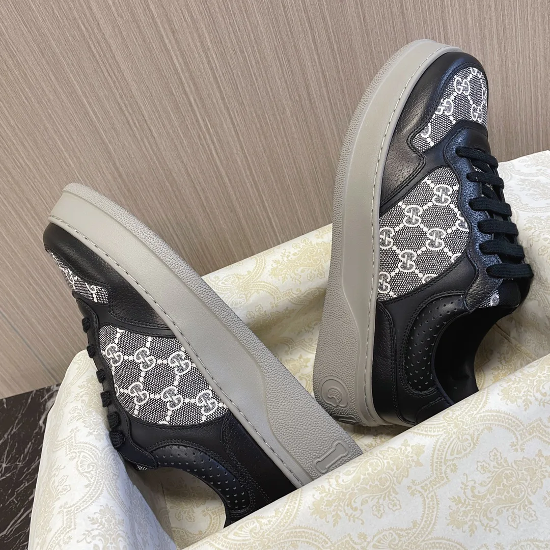 Кроссовки Женские Gucci 18011329