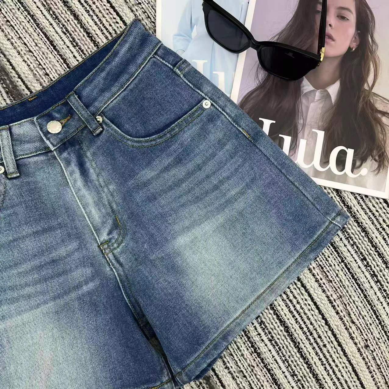 Шорты Женские Prada 11687508