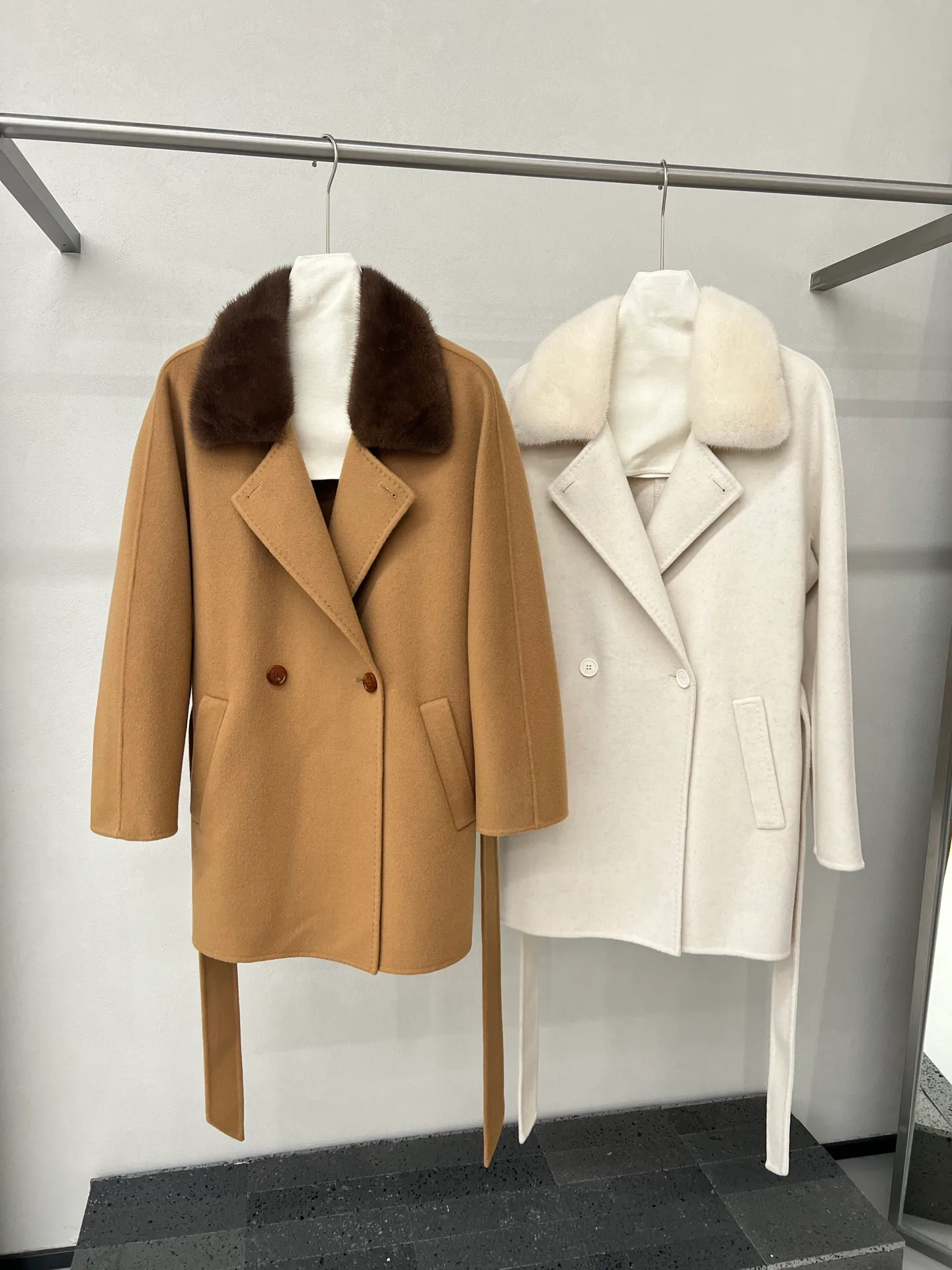 Пальто Женские Loro Piana 19078726
