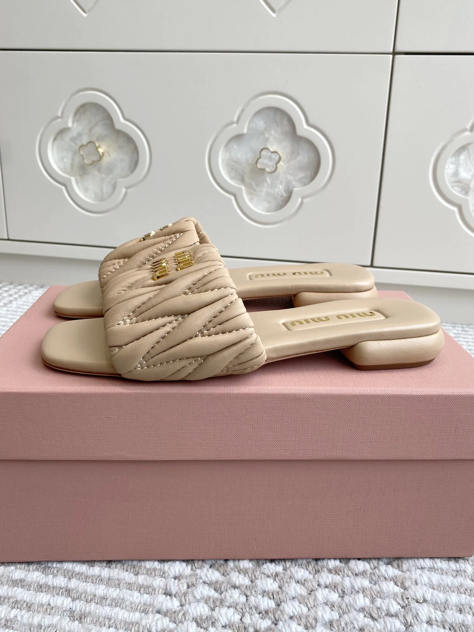 Шлепанцы Женские Miu Miu 11701940