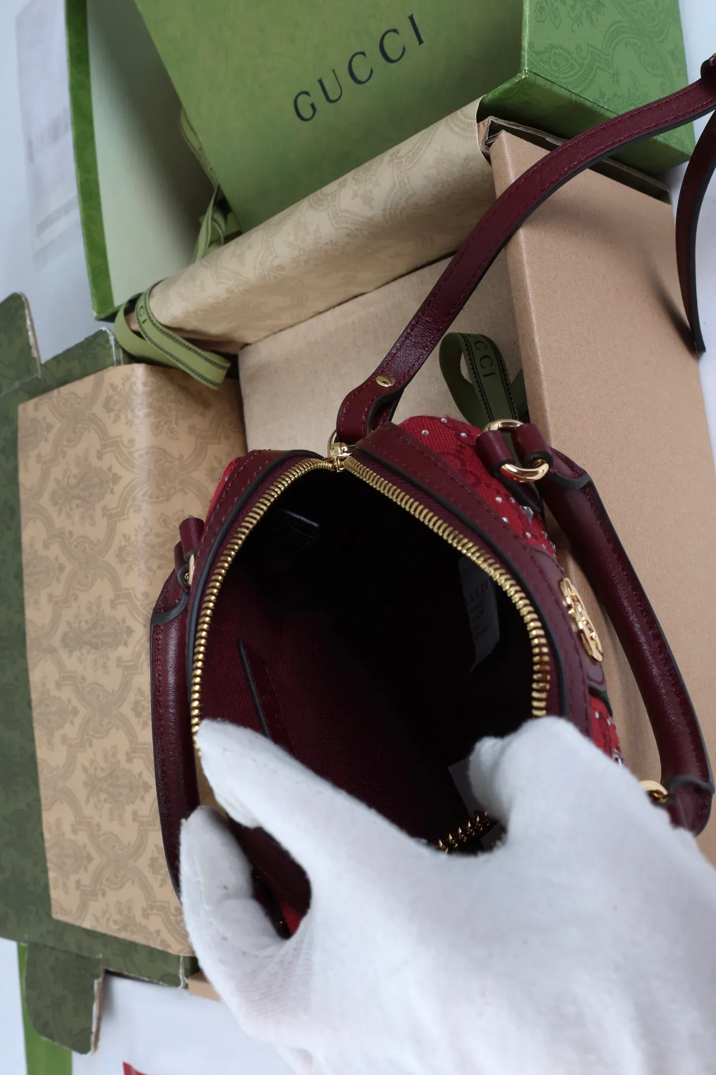 Классические Сумки Женские Gucci 2606377