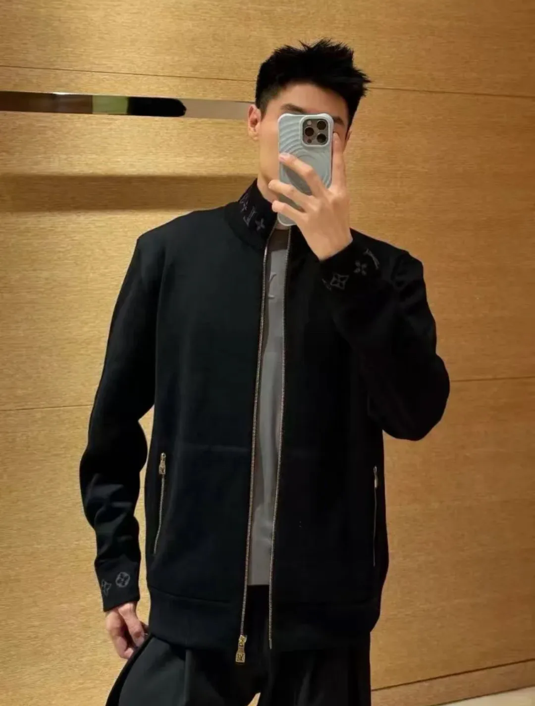 Куртки Женские Louis Vuitton 412892