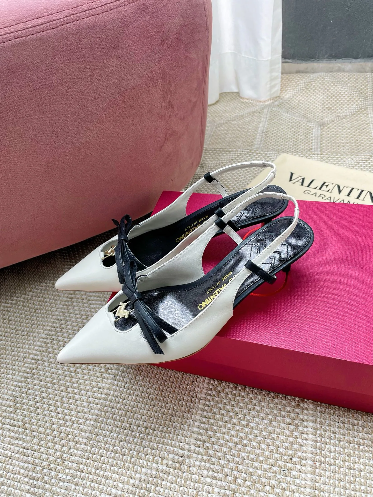 Босоножки Женские Valentino 11479978