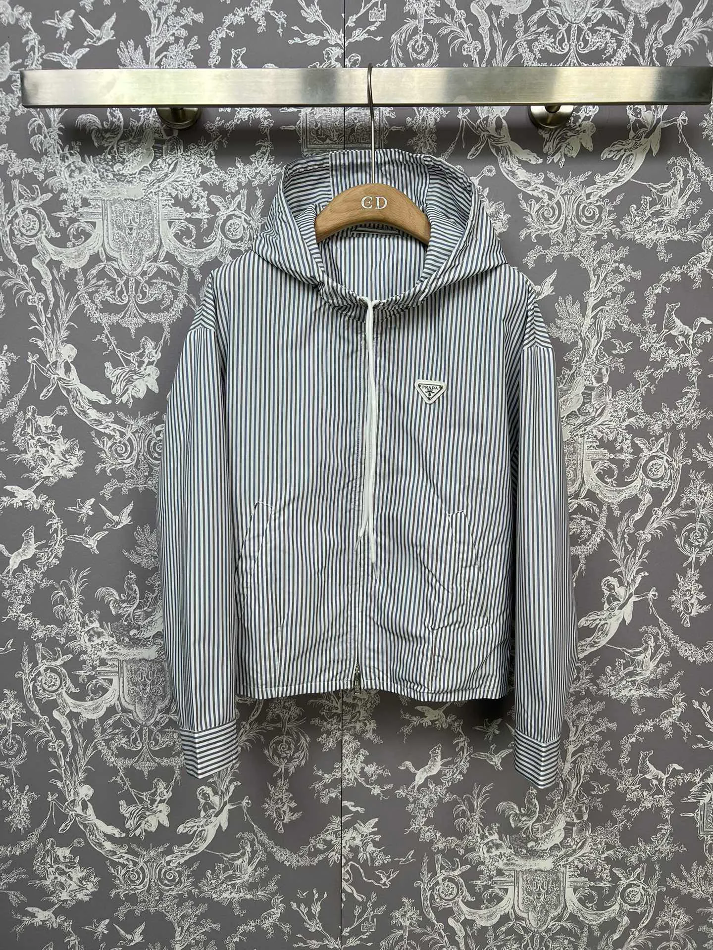 Куртки Женские Prada Куртки Женские Prada