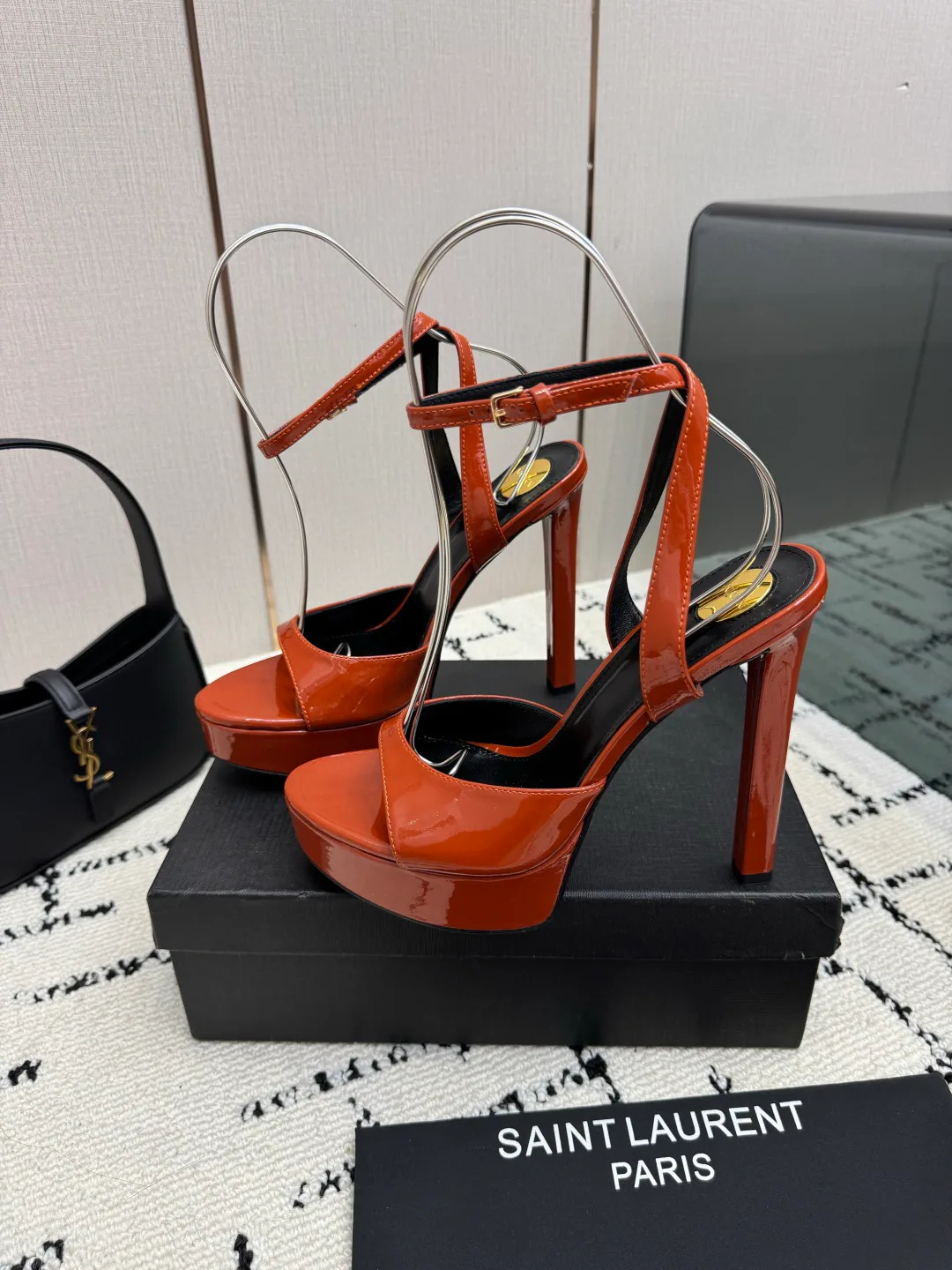 Босоножки Женские Saint Laurent 18049018