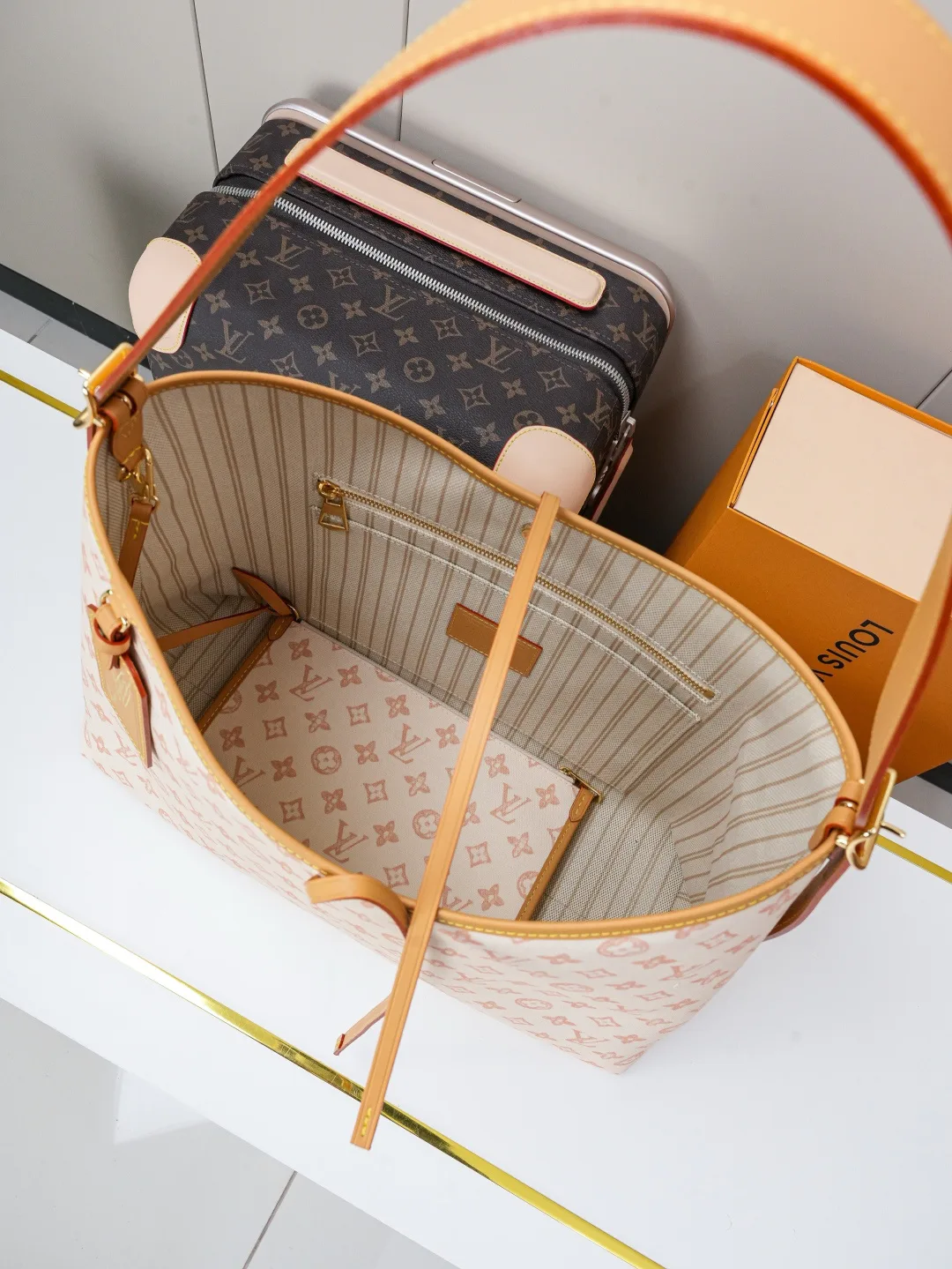 Классические Сумки Женские Louis Vuitton 11704149