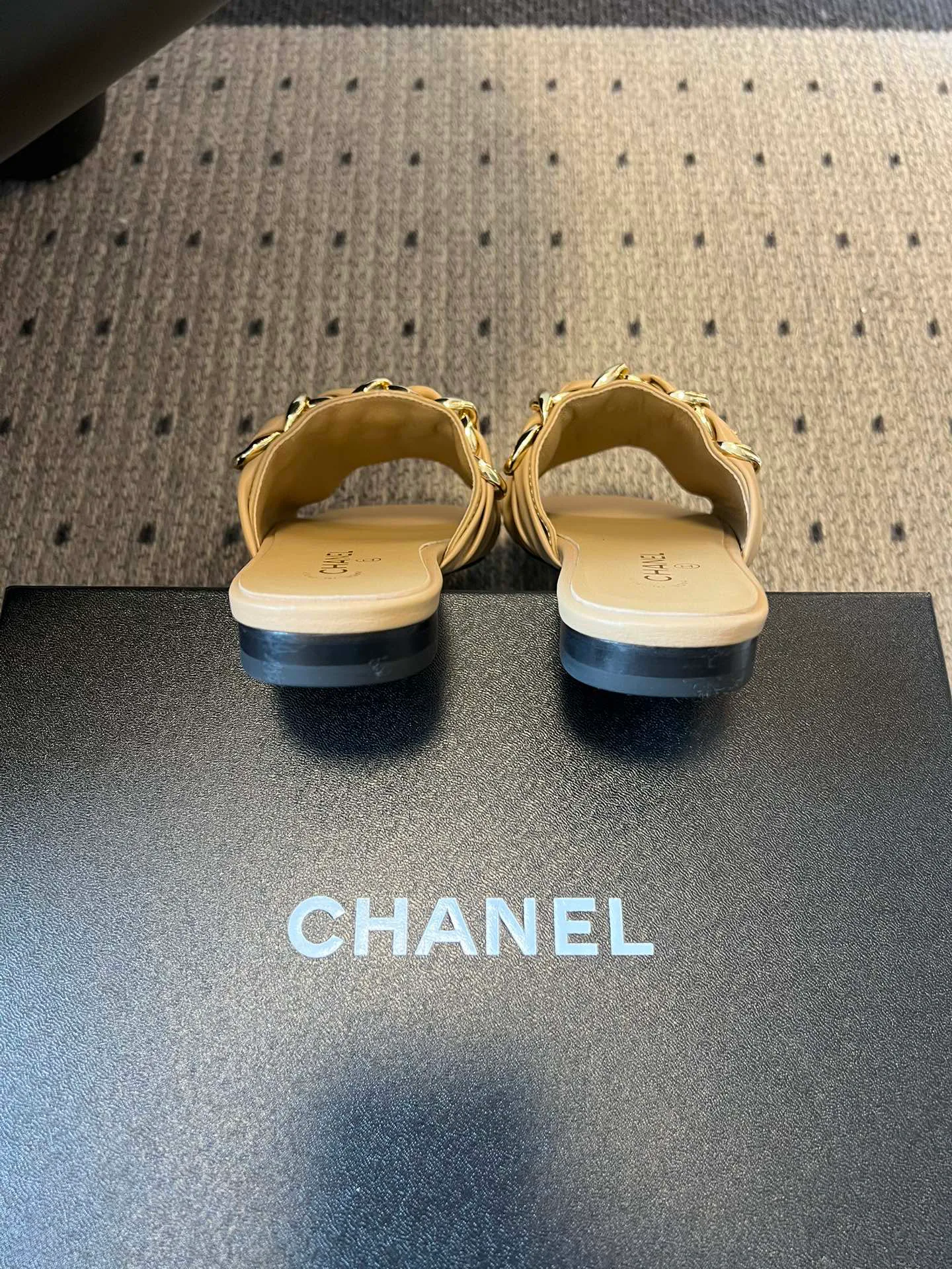 Шлепанцы Женские Chanel 1122373