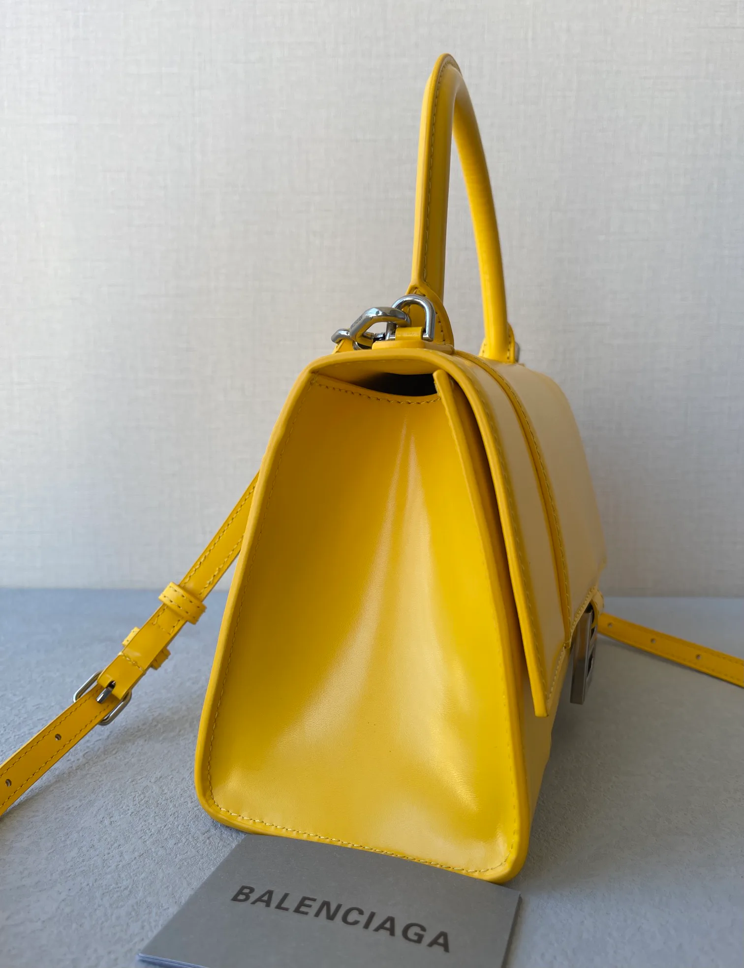 Сумки На Ремне Женские Balenciaga 368784