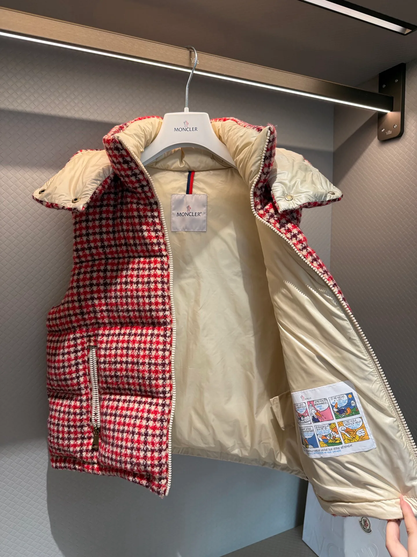 Жилеты Женские Moncler 18536471