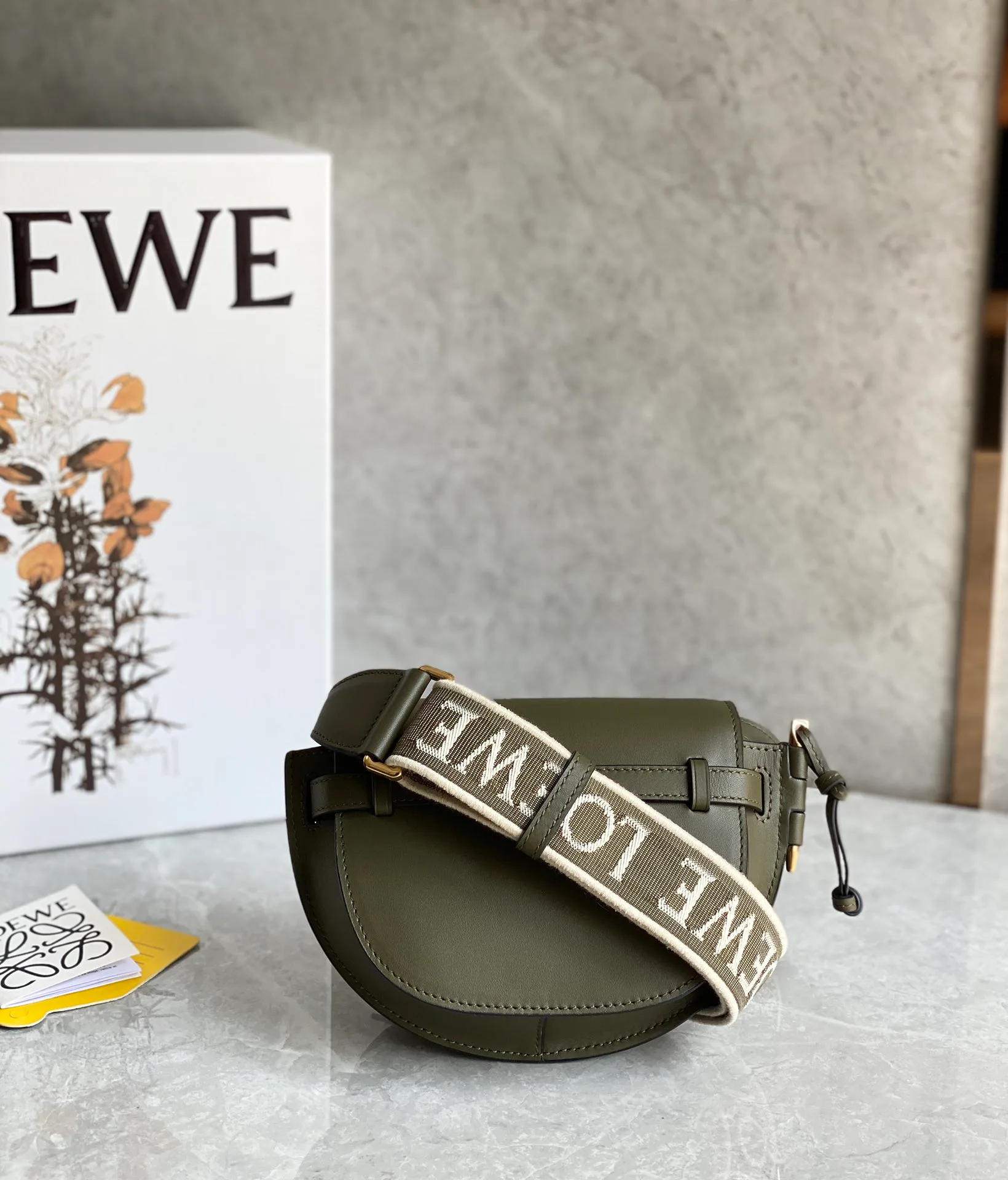 Сумки На Ремне Женские Loewe 11402880