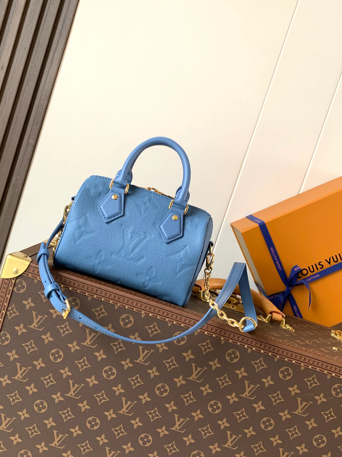 Классические Сумки Женские Louis Vuitton 13435279