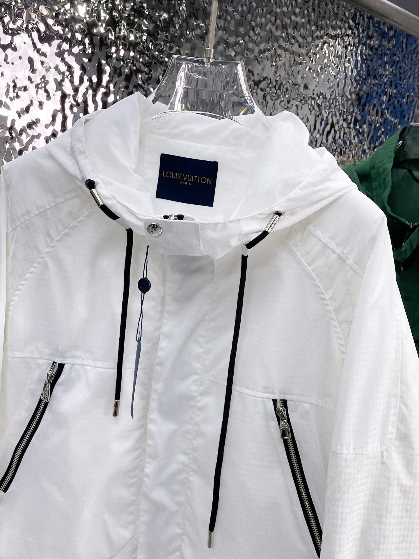 Куртки И Пуховики Мужские Louis Vuitton 9352287