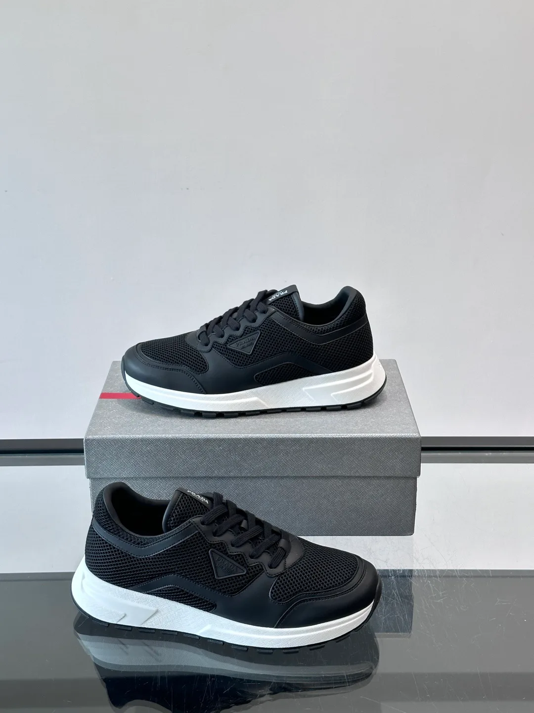 Кроссовки Мужские Prada 17349412