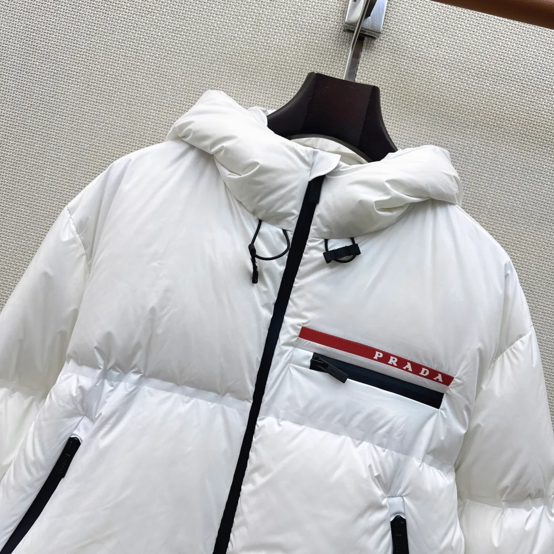 Куртки И Пуховики Женские Prada 18877804
