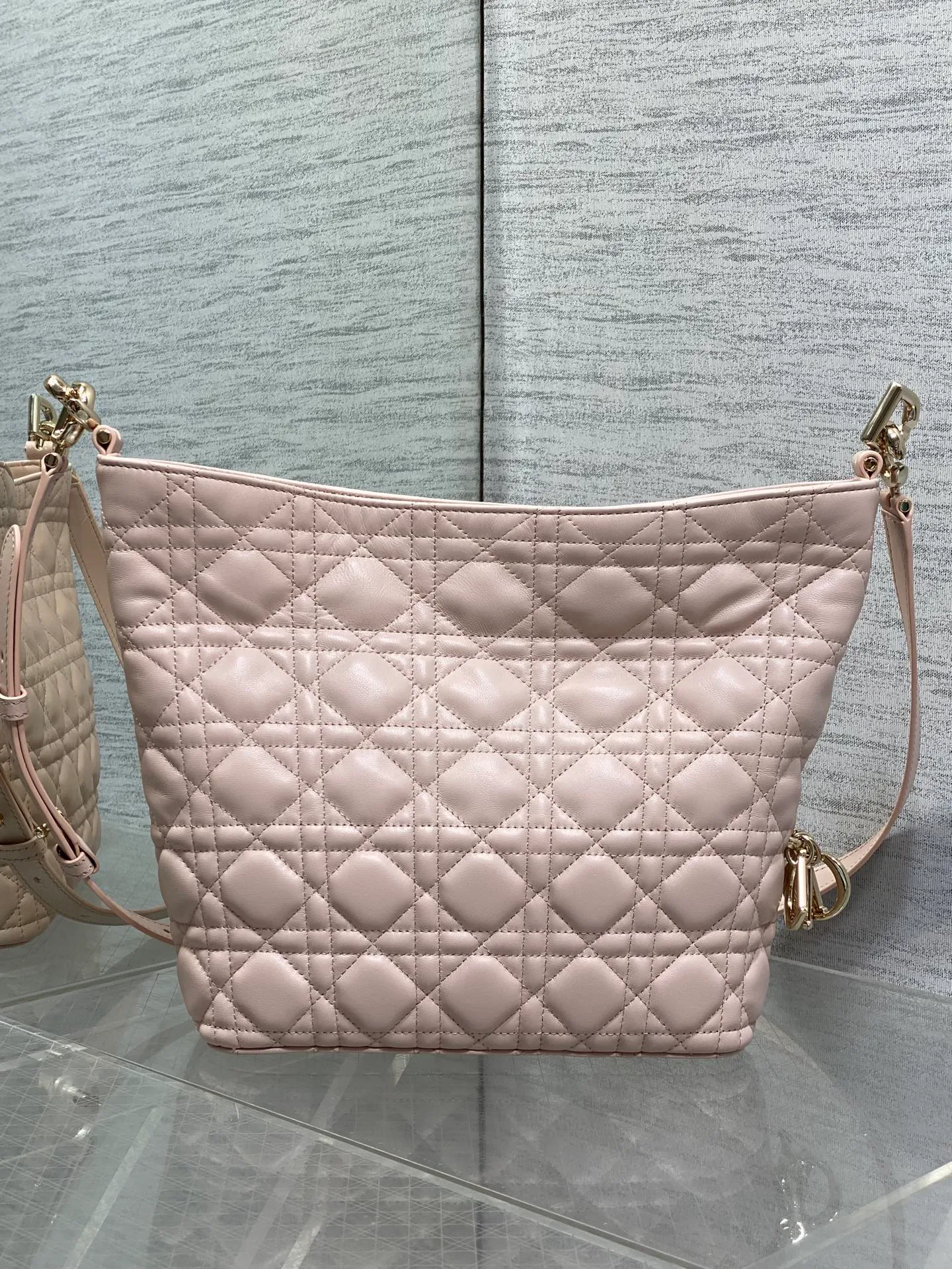 Классические Сумки Женские Christian Dior 18242088