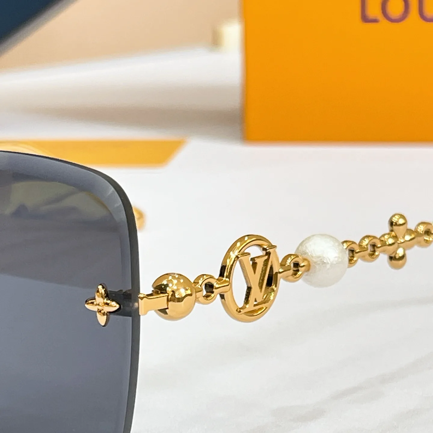 Очки Louis Vuitton 17495901