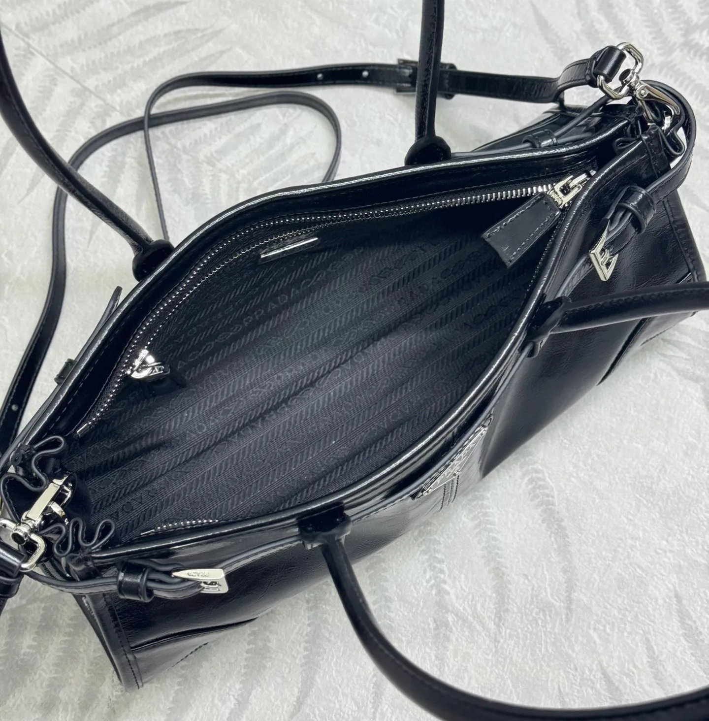 Классические Сумки Женские Prada 11462516