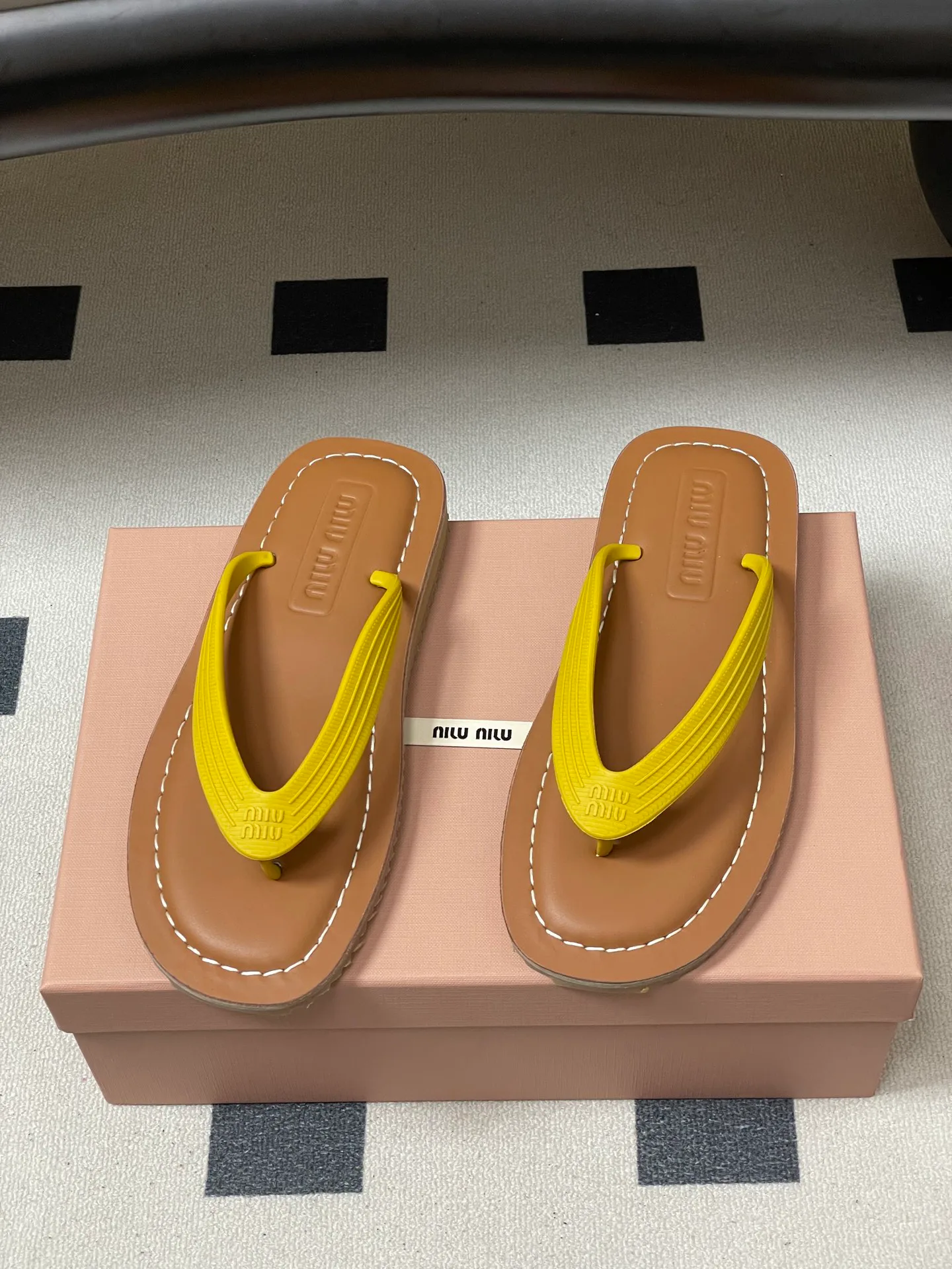 Шлепанцы Женские Miu Miu 13132809
