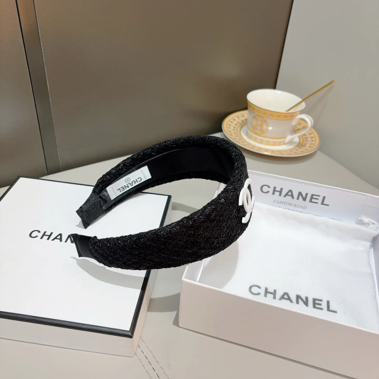 Головные Уборы Chanel 13079156