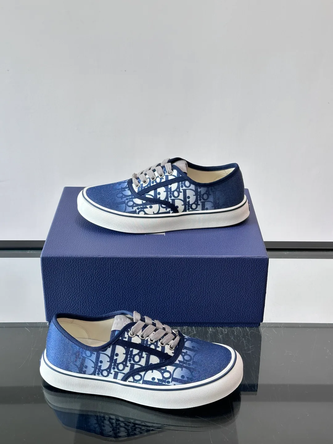 Кроссовки Женские Christian Dior 17649811