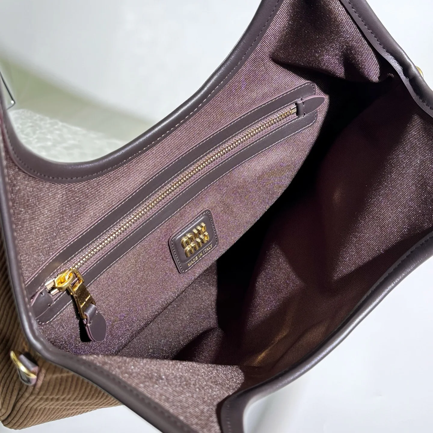 Классические Сумки Женские Miu Miu 10105226