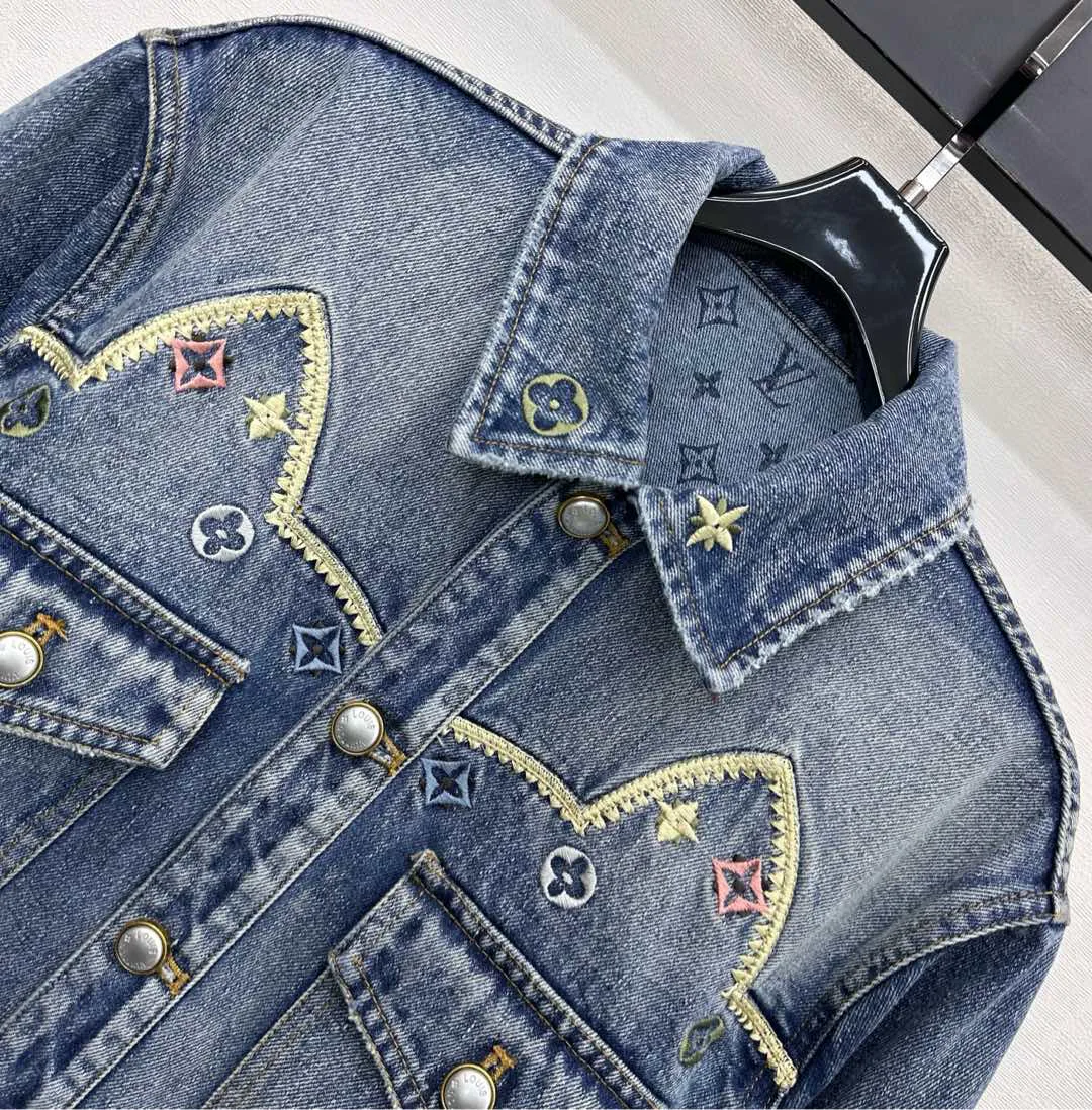 Куртки И Пуховики Женские Louis Vuitton 10533357