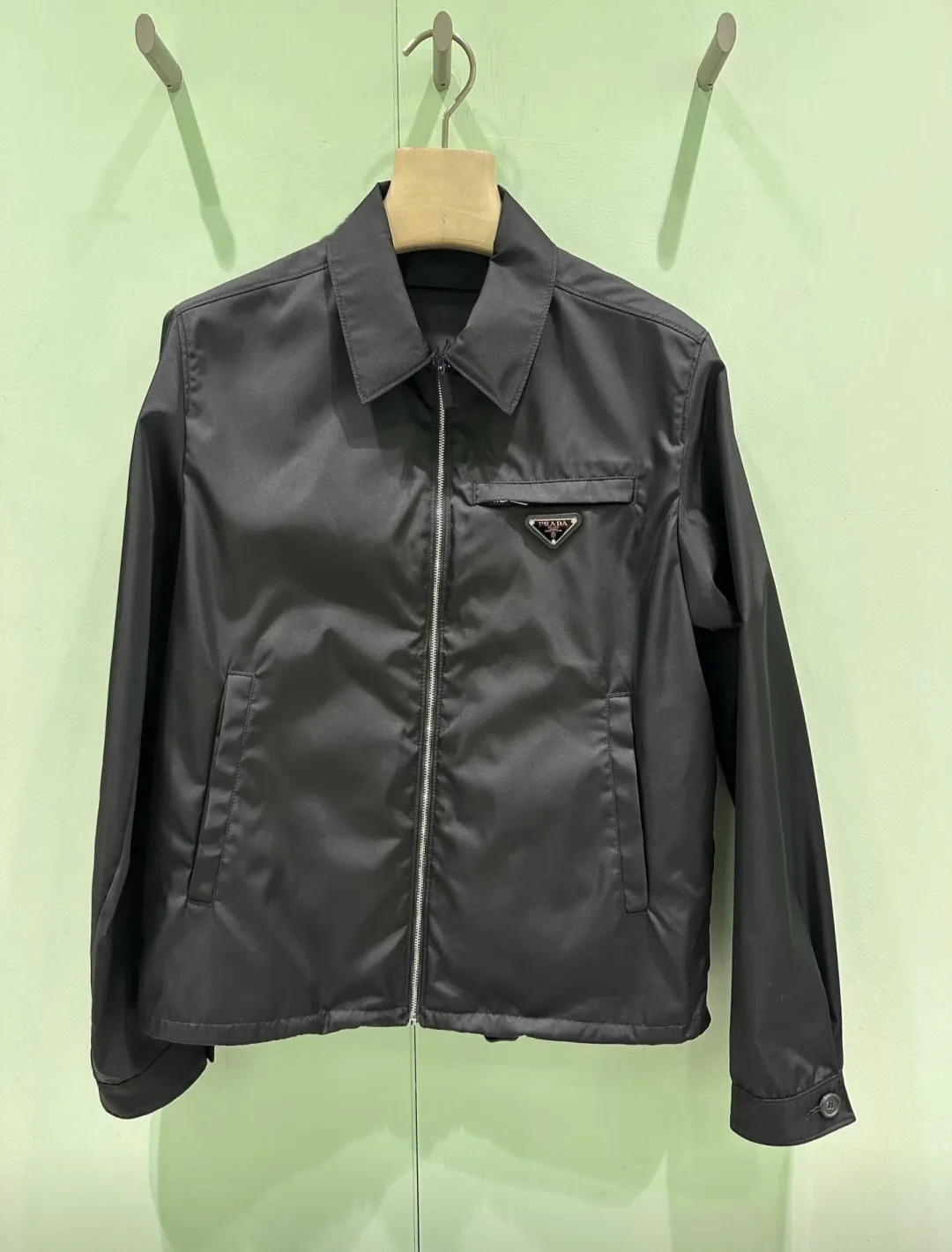 Куртки И Пуховики Мужские Prada 13077112