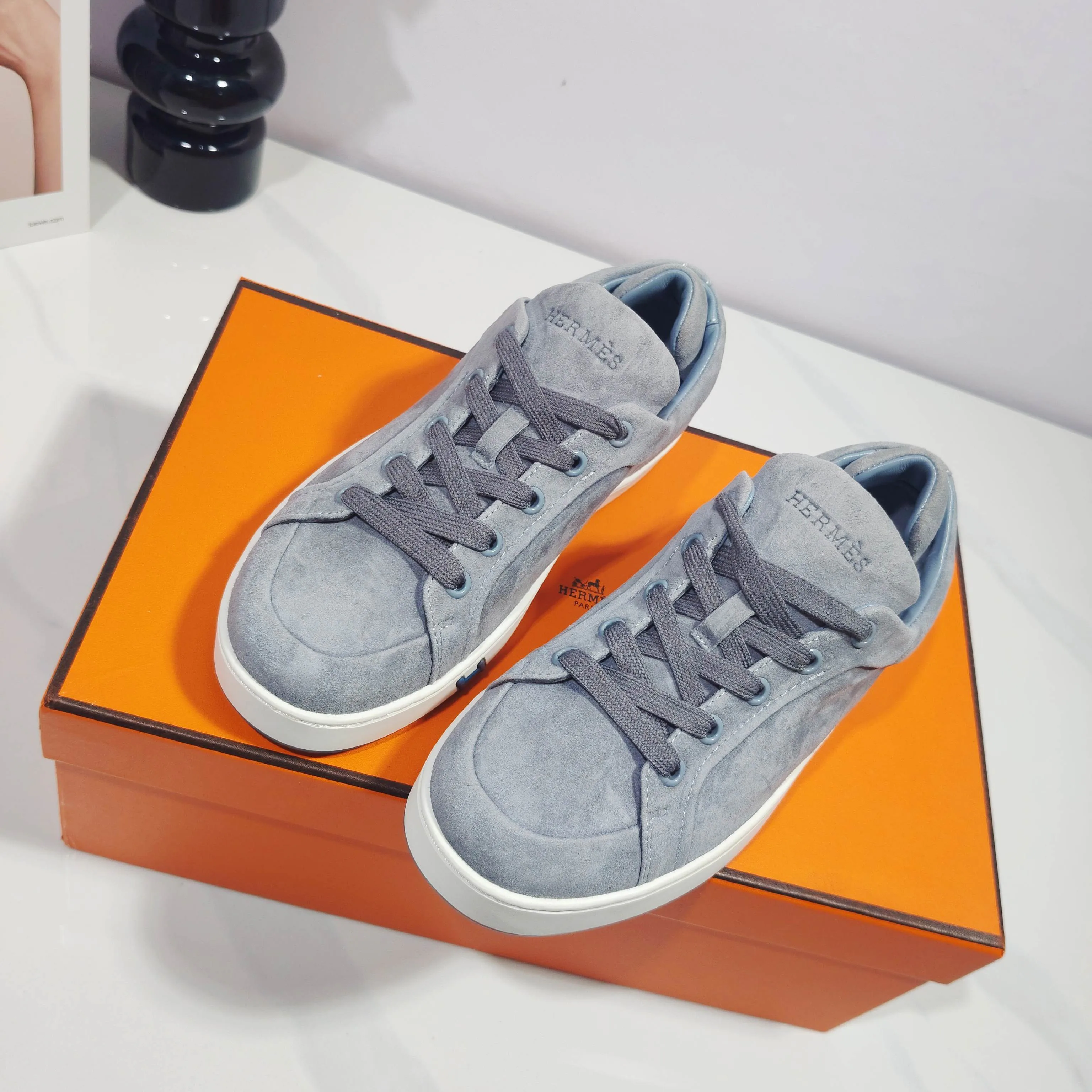 Кроссовки Женские Hermes 17962001