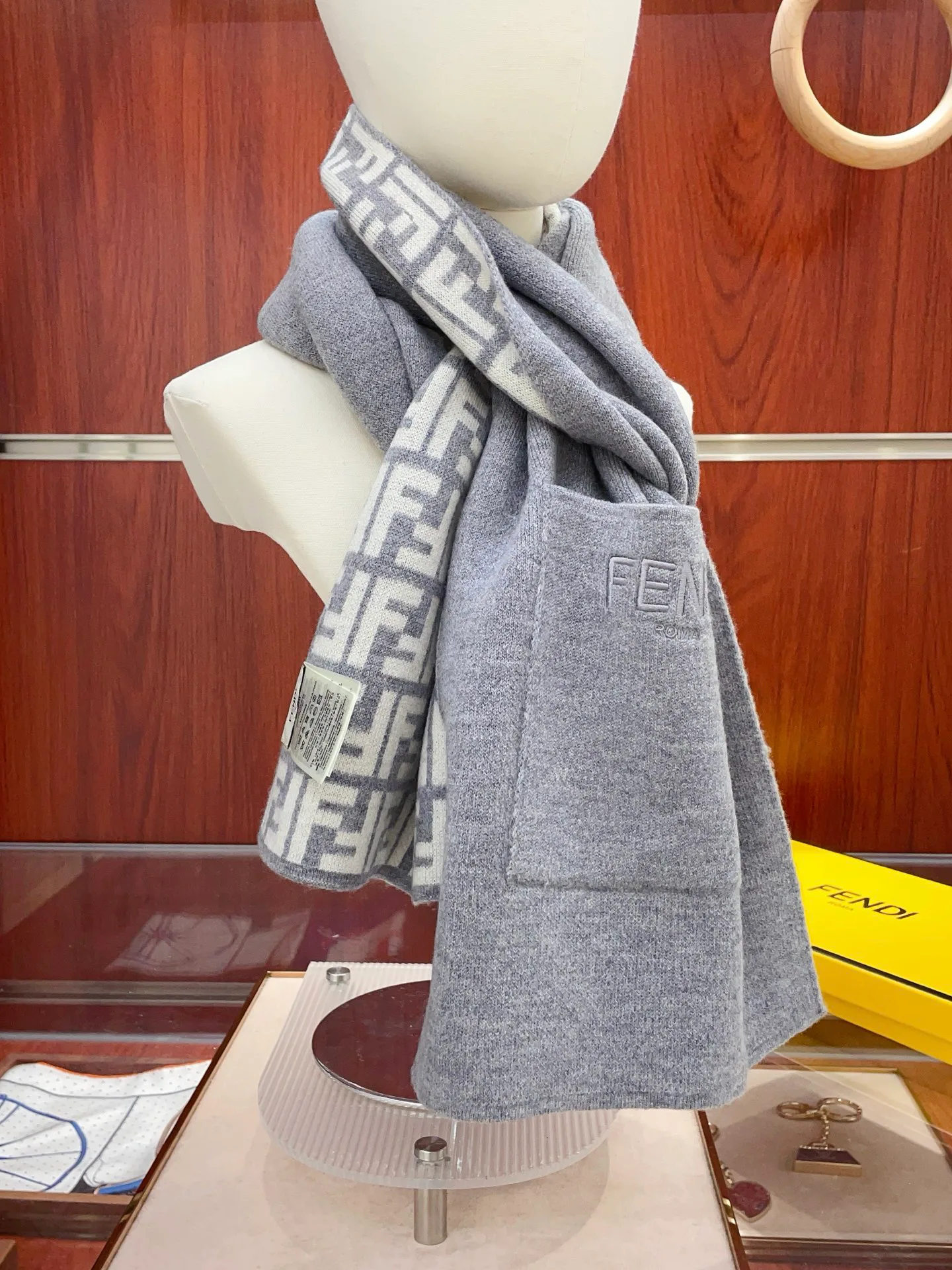 Шарфы Fendi 966242