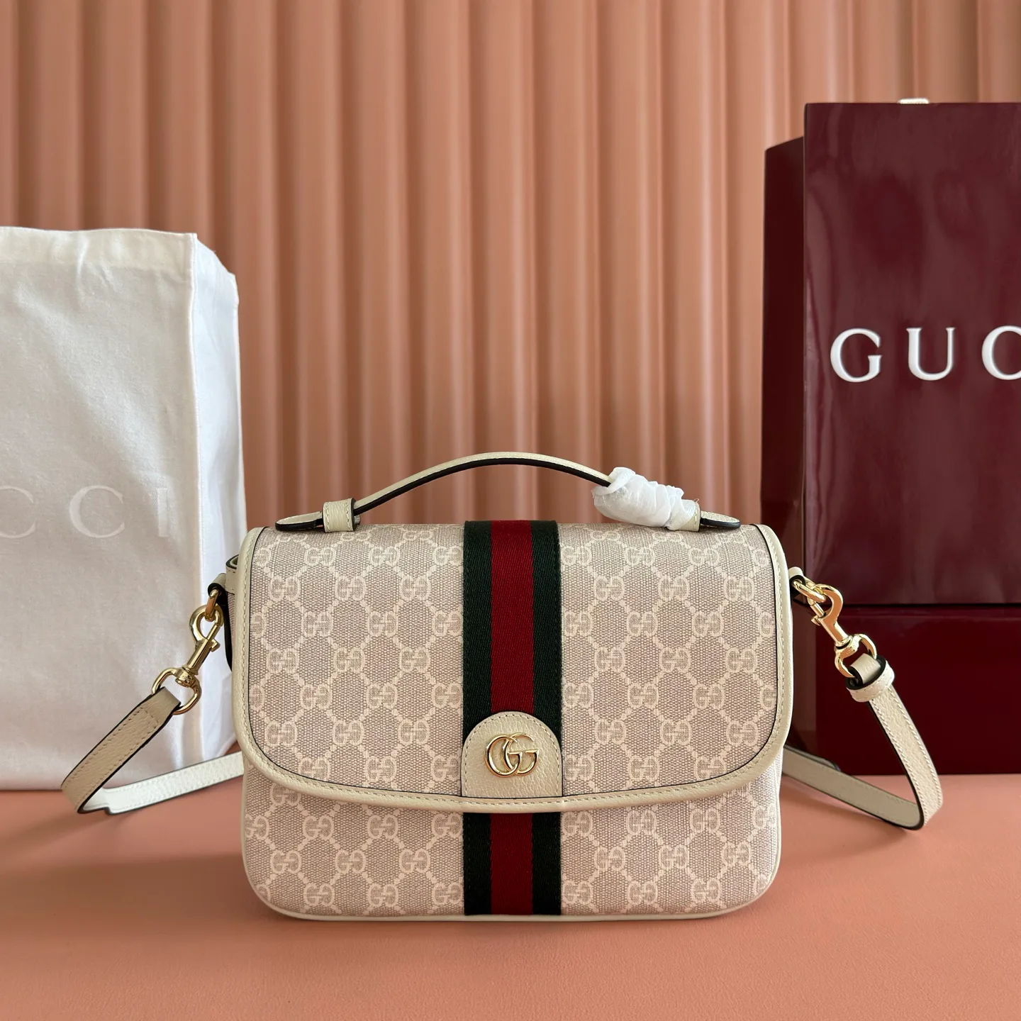 Классические Сумки Женские Gucci 11601449