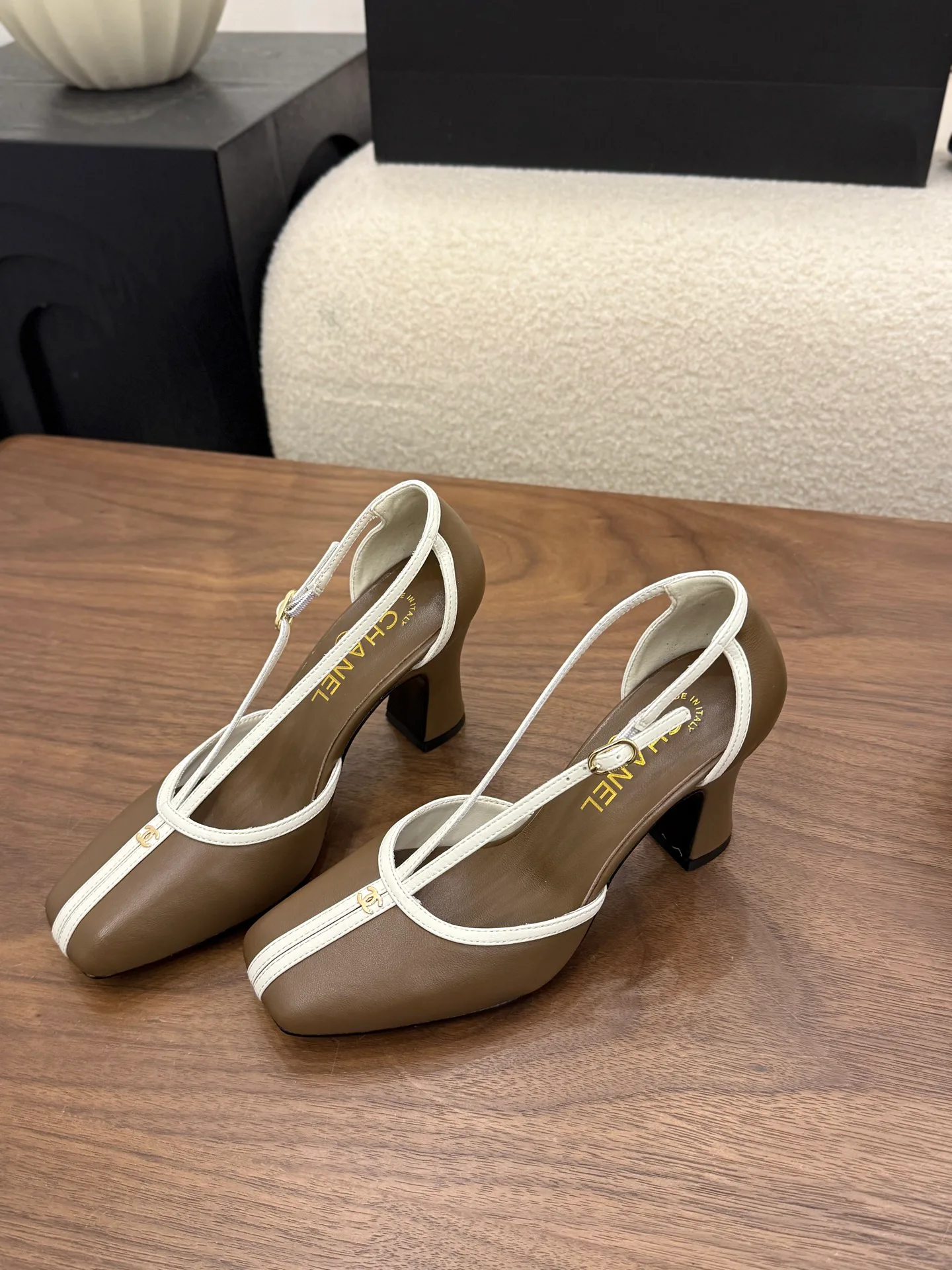 Туфли Женские Chanel 19583432