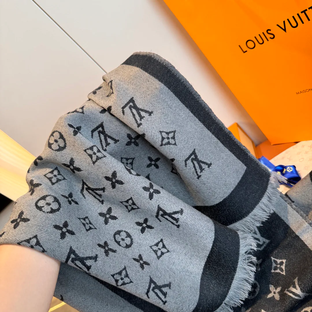 Шарфы Louis Vuitton 1518588