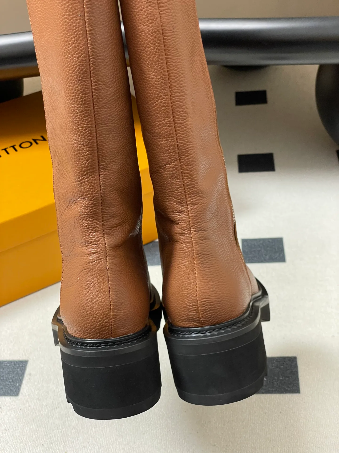 Сапоги Женские Louis Vuitton 18388127