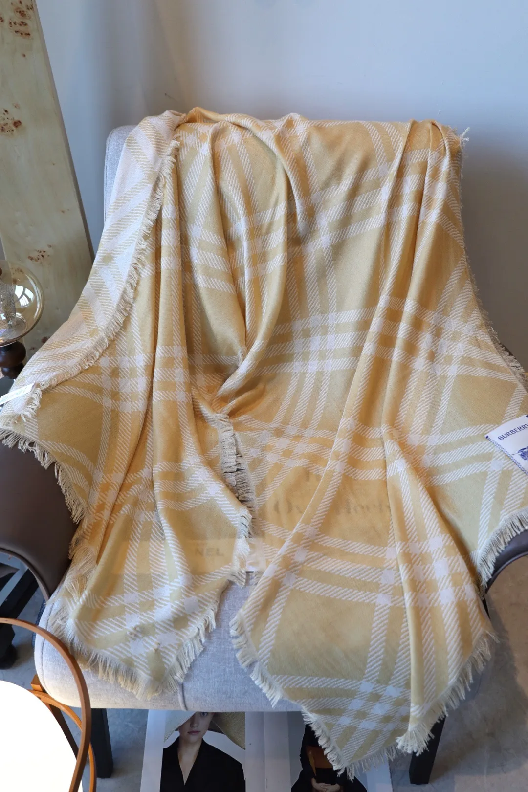 Шарфы Burberry 18419148
