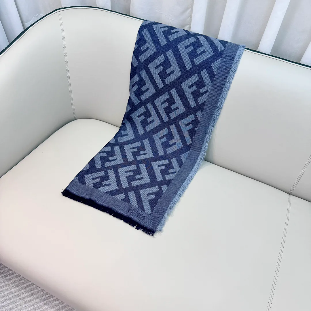 Шарфы Fendi 3968