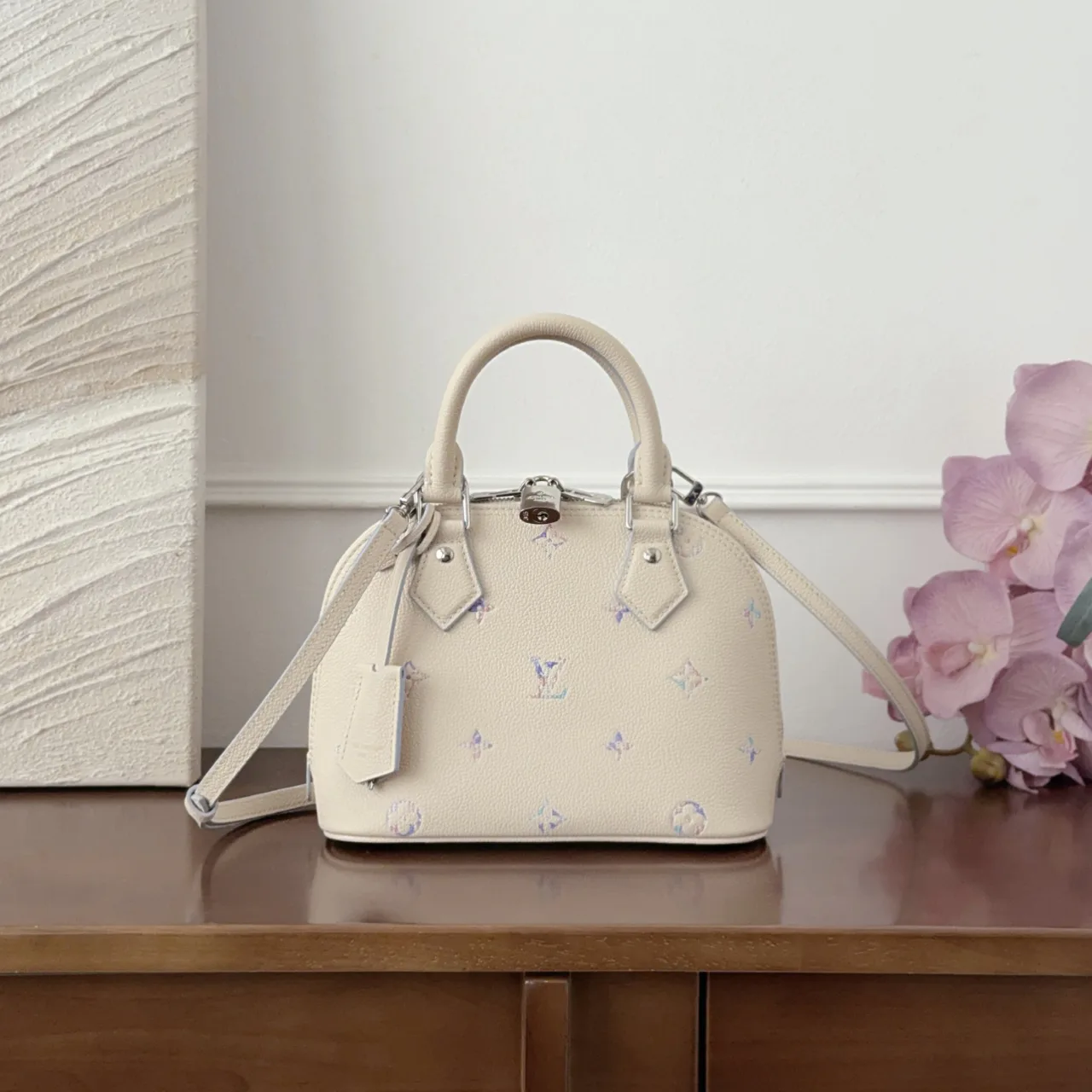 Классические Сумки Женские Louis Vuitton 17973916