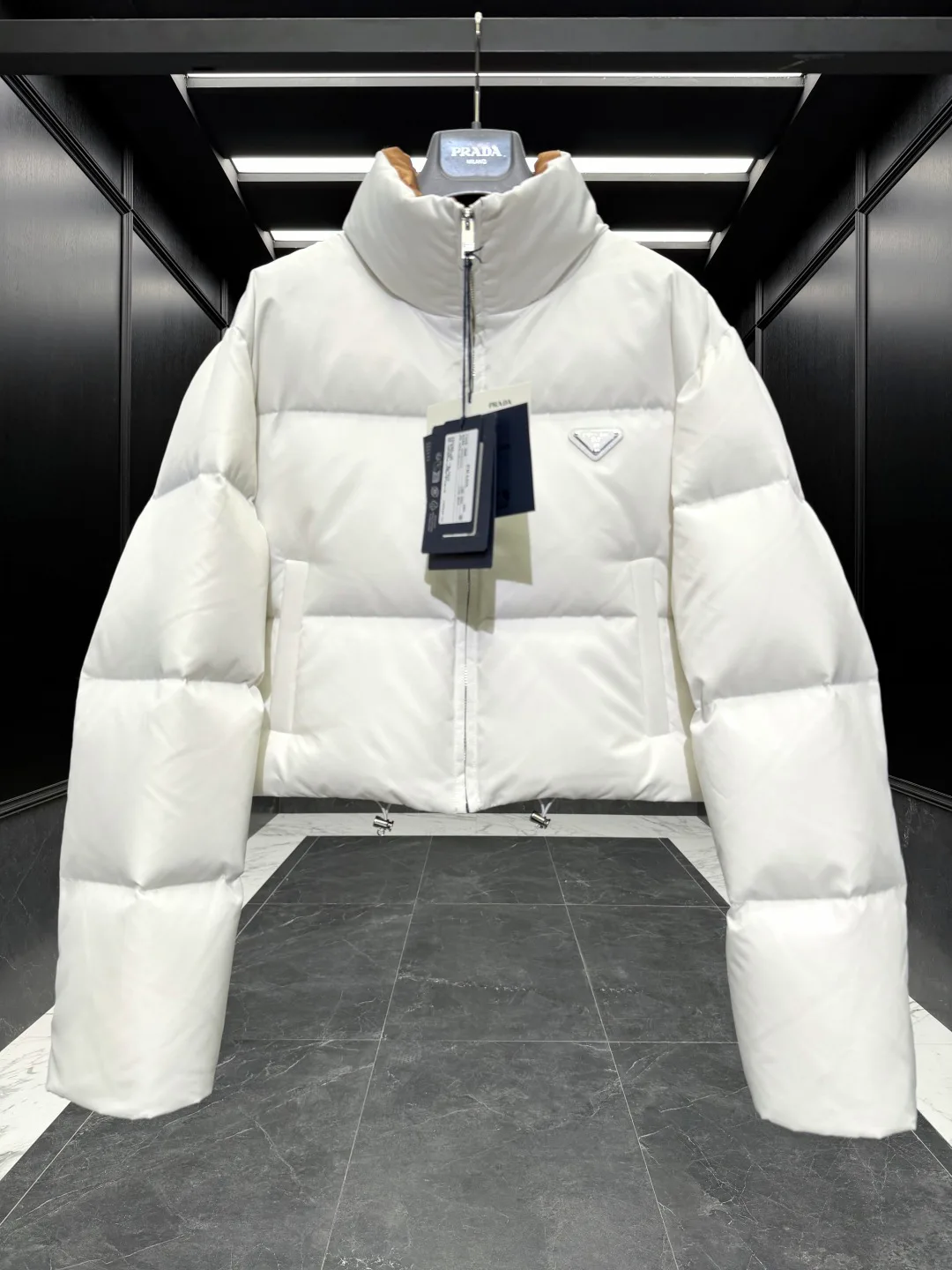 Куртки И Пуховики Женские Prada 19199077
