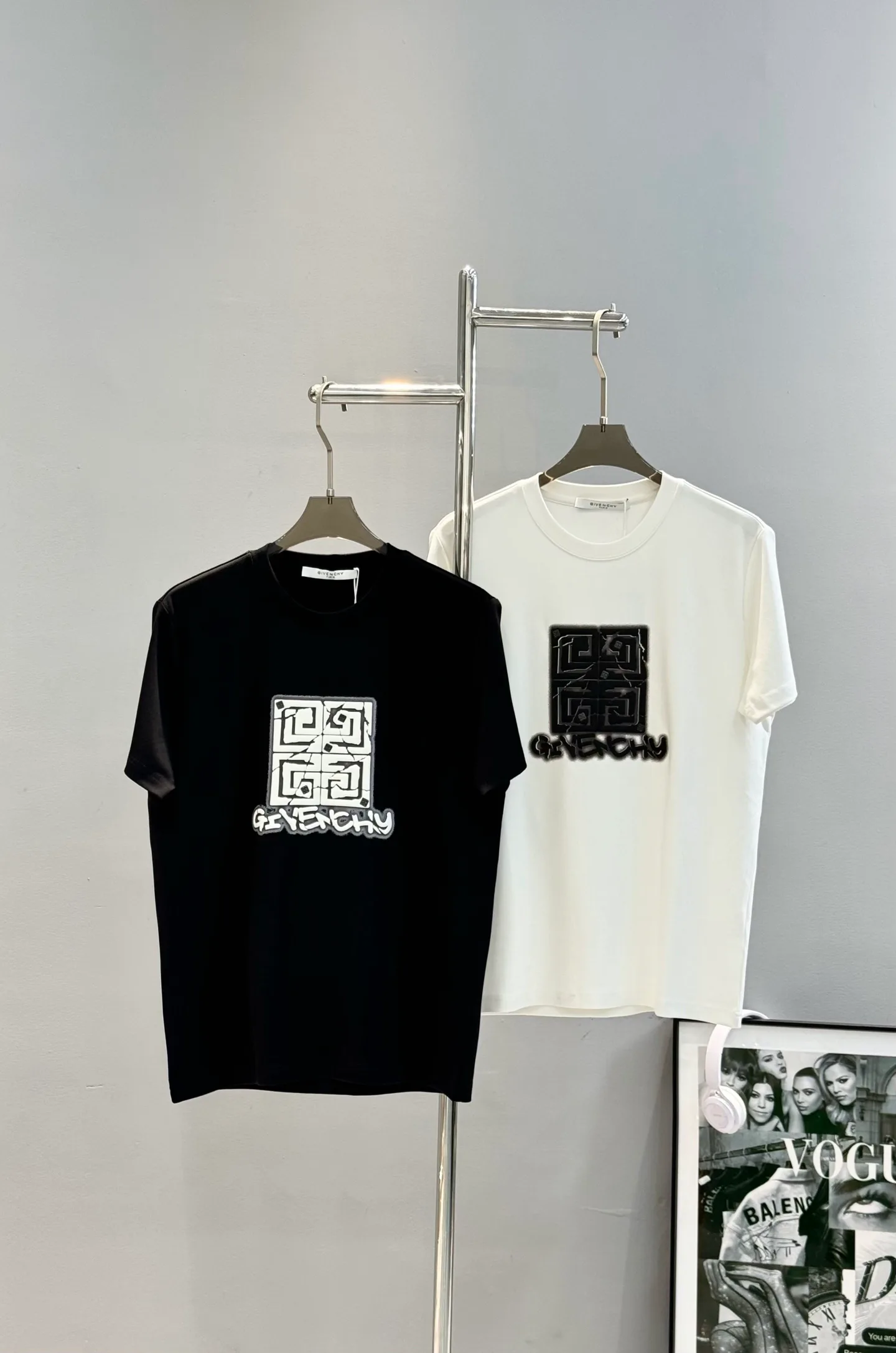 Футболки Женские Givenchy 1234789